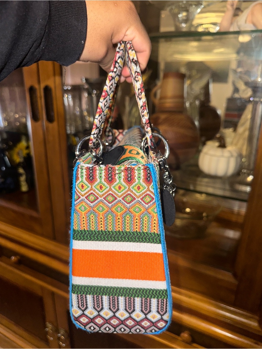 [EXCLAIMER, ITS A DUPE] Dior Multicolor Embroidered Tote with Orange Stripe - Picture 4 of 7
